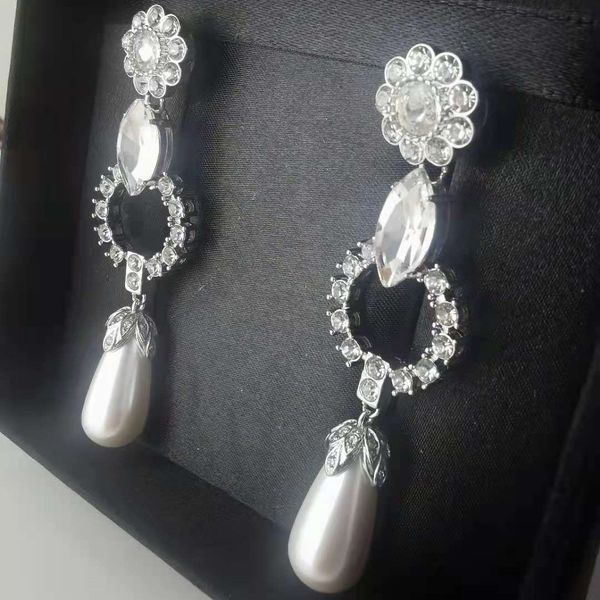 special offer 70% off miaojia new long diamond earrings sunflower circle pearl, Golden;silver
special offer 70% off miaojia new long diamond earrings sunflower circle pearl, Golden;silver