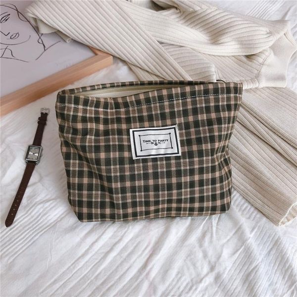 british style plaid cosmetic bag organizer women travel toiletry bag necesserie makeup pouch girl large beauty brush storage
british style plaid cosmetic bag organizer women travel toiletry bag necesserie makeup pouch girl large beauty brush storage