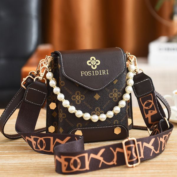 handbag mobile phone bag female messenger small fresh light fashion 2021 net red summer one shoulder popular mini, Black;red
handbag mobile phone bag female messenger small fresh light fashion 2021 net red summer one shoulder popular mini, Black;red