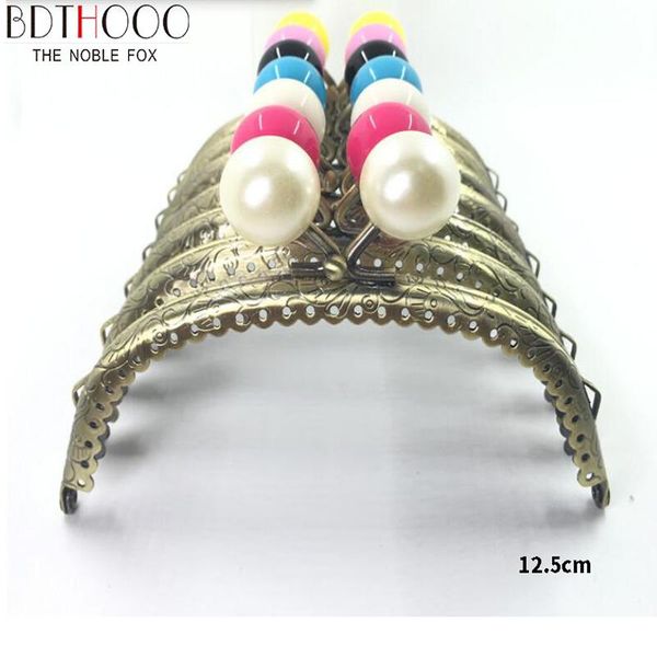bag parts & accessories 10pcs12.5cmround metal purse frame handle for clutch making kiss clasp lock bronze tone candy bags hardware, Black
bag parts & accessories 10pcs12.5cmround metal purse frame handle for clutch making kiss clasp lock bronze tone candy bags hardware, Black