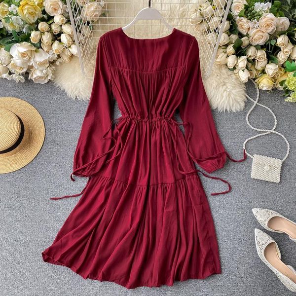 casual dresses women's spring summer dress korean the v-neck drawstring lace thin puff sleeve over knee female ll072, Black;gray
casual dresses women's spring summer dress korean the v-neck drawstring lace thin puff sleeve over knee female ll072, Black;gray