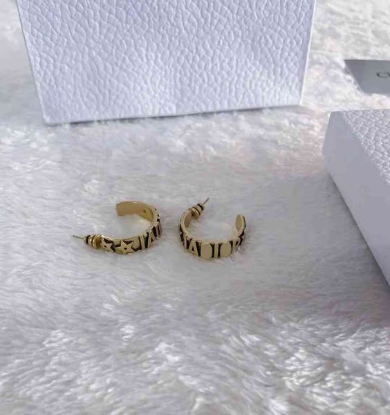 six simple luxury earrings fashion designer jewelry djia dijia / letter 2021 style and personalized, Red;brown
six simple luxury earrings fashion designer jewelry djia dijia / letter 2021 style and personalized, Red;brown