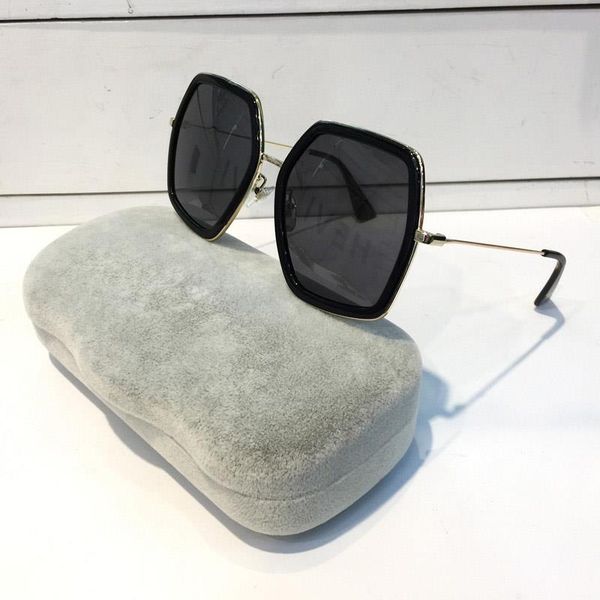 uv fashion 0106s frame sunglasses square summer frame fashion- generous style glasses big color women mixed protection popu gmoe, White;black
uv fashion 0106s frame sunglasses square summer frame fashion- generous style glasses big color women mixed protection popu gmoe, White;black