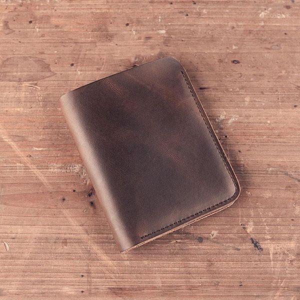 vintage men leather wallet designer purse money no zipper for credit cards male short slim perse portfolio man, Red;black
vintage men leather wallet designer purse money no zipper for credit cards male short slim perse portfolio man, Red;black