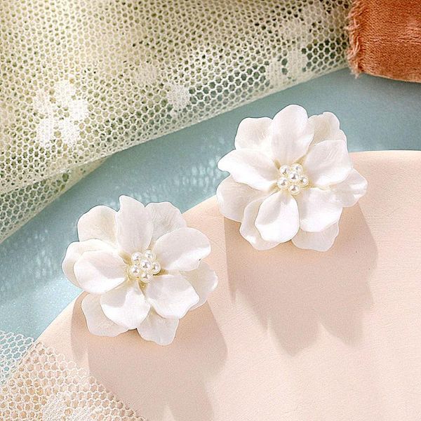 dangle & chandelier vkme white flower earrings 2021 trend high-end female wild summer, Silver
dangle & chandelier vkme white flower earrings 2021 trend high-end female wild summer, Silver