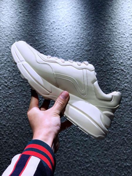 rhyton white leather shoe women luxurys designers stripe vintage sneaker runner trainers designer men casual track strawberry red hop999, Black
rhyton white leather shoe women luxurys designers stripe vintage sneaker runner trainers designer men casual track strawberry red hop999, Black
