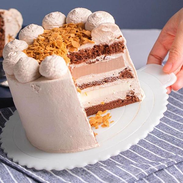 other bakeware 4/6/8/10/12 inch reusable round mousse cake boards plastic base cupcake dessert tray for home wedding birthday party
other bakeware 4/6/8/10/12 inch reusable round mousse cake boards plastic base cupcake dessert tray for home wedding birthday party