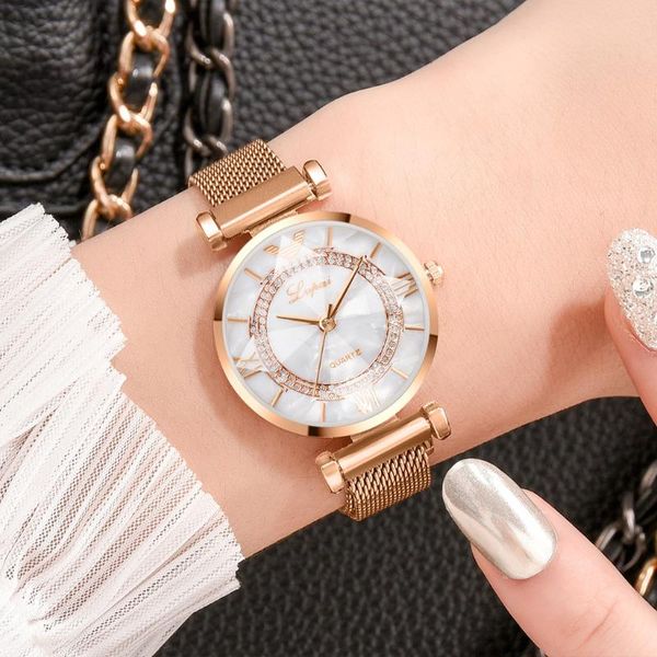 wristwatches ladies' watch rose gold alloy mesh belt women's fashion magnetic buckle for women relogio feminino 2021, Slivery;brown
wristwatches ladies' watch rose gold alloy mesh belt women's fashion magnetic buckle for women relogio feminino 2021, Slivery;brown