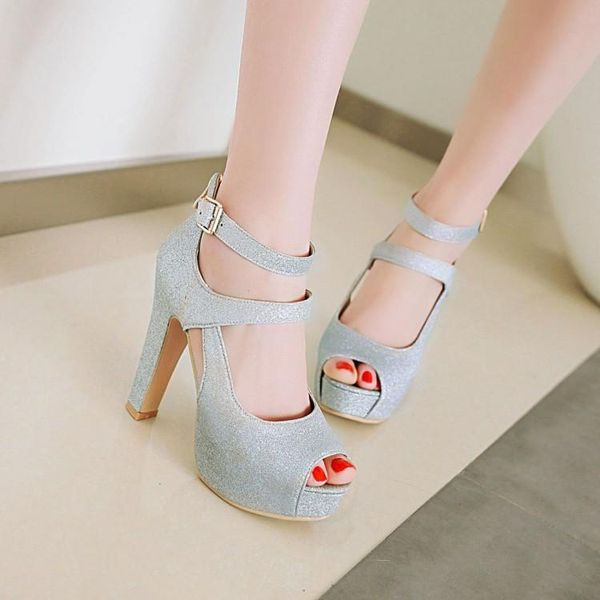 black platform sandals high heels fashion womens shoes 2021 bling bling large size suit female beige espadrilles high-heeled blo
black platform sandals high heels fashion womens shoes 2021 bling bling large size suit female beige espadrilles high-heeled blo