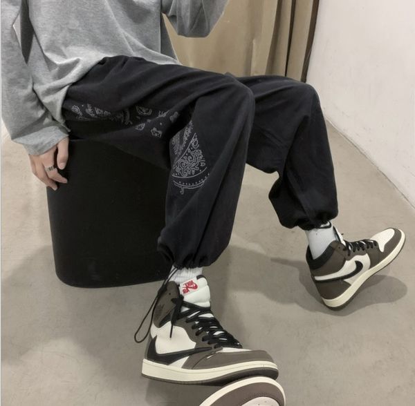men's casual straight trousers with tie - foot loose and comfortable straight pants suitable young people and students, Black
men's casual straight trousers with tie - foot loose and comfortable straight pants suitable young people and students, Black