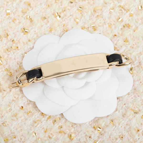 2021 new fashion jewelry for women girls black design barrettes beautiful hair wear jewelry gold color leather hair jewelry, Golden;silver
2021 new fashion jewelry for women girls black design barrettes beautiful hair wear jewelry gold color leather hair jewelry, Golden;silver