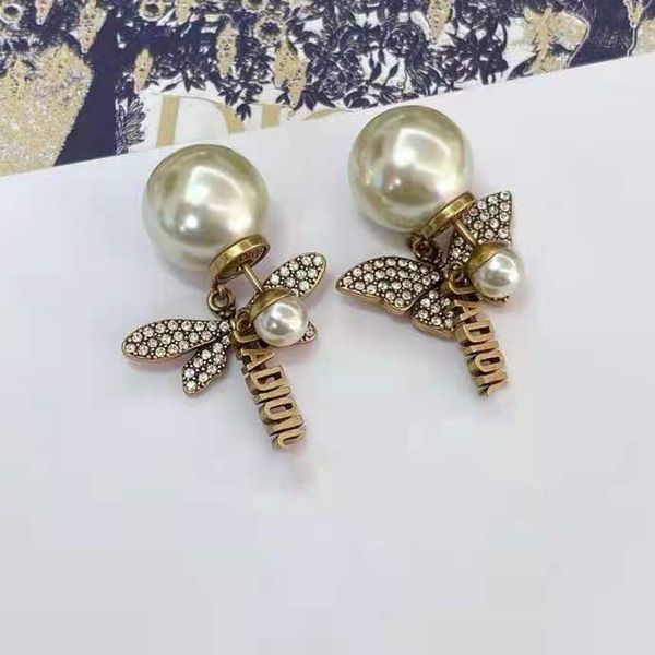 special offer 70% off luxury jewelry dijia high version bee long pendant front and back pearl little xiangjia letter earrings, Golden
special offer 70% off luxury jewelry dijia high version bee long pendant front and back pearl little xiangjia letter earrings, Golden
