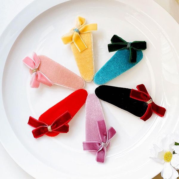new children cute colors velve bow ornament hair clips girls sweet alloy water drop barrettes hairpins kids hair accessories, Slivery;white
new children cute colors velve bow ornament hair clips girls sweet alloy water drop barrettes hairpins kids hair accessories, Slivery;white