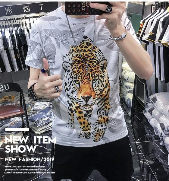2021 european standing tiger head short t-shirt fashion personality half sleeve summer new men's diamond t-shi 5n2l, White;black
2021 european standing tiger head short t-shirt fashion personality half sleeve summer new men's diamond t-shi 5n2l, White;black