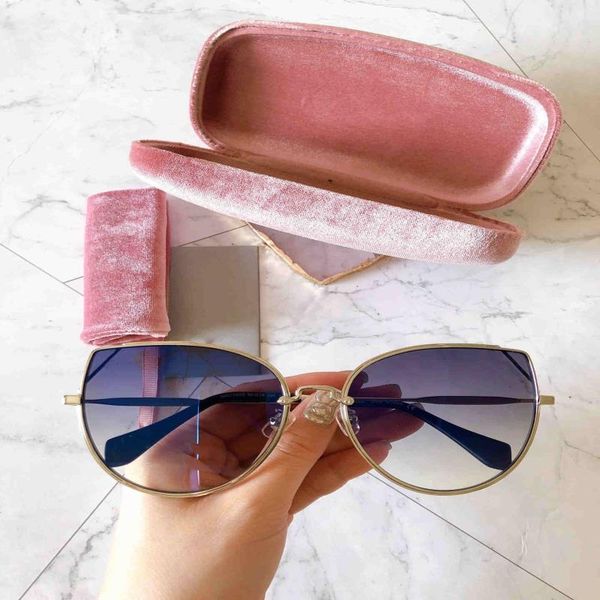 woman high-grade sol new high 2021 sunglasses lunette womens 062s women sun glasses sunglasses luxury mujer gafas de quality designer c labf, White;black
woman high-grade sol new high 2021 sunglasses lunette womens 062s women sun glasses sunglasses luxury mujer gafas de quality designer c labf, White;black