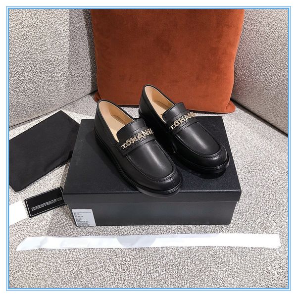 selling high-end women shoes fashion trend metal chain decoration wide flat delicate shoes true leaether lady dress slip-on, Black
selling high-end women shoes fashion trend metal chain decoration wide flat delicate shoes true leaether lady dress slip-on, Black