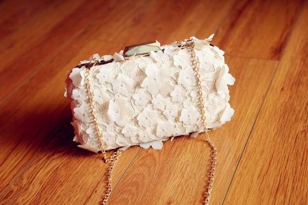 2020 fashion new women evening clutch bags pu chain shoulder handbags leaf metal beaded evening purse messenger bags
2020 fashion new women evening clutch bags pu chain shoulder handbags leaf metal beaded evening purse messenger bags