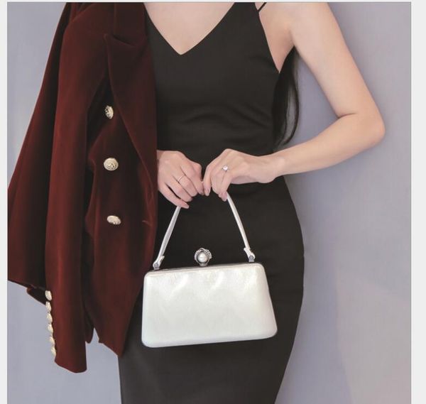 1-2 m40780 women bags pu leather handbags designer shoulder bag lady crossbody messenger bags
1-2 m40780 women bags pu leather handbags designer shoulder bag lady crossbody messenger bags