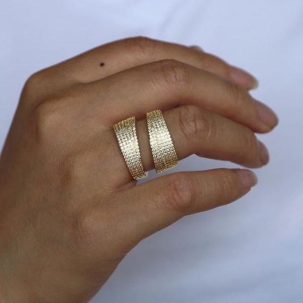 cluster rings white zircon gold color engagement wedding party micro pave cz iced out bling finger jewelry, Golden;silver
cluster rings white zircon gold color engagement wedding party micro pave cz iced out bling finger jewelry, Golden;silver
