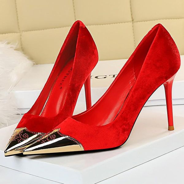 dress shoes 2021 women pointed toe black khaki red pumps 9.5cm high heels lady scarpins flock stripper office wedding party
dress shoes 2021 women pointed toe black khaki red pumps 9.5cm high heels lady scarpins flock stripper office wedding party