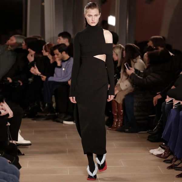 casual dresses love aing pure color high neck long temperament dress 2021 hollow slit tight-fitting slimming women's runway bandage, Black;gray
casual dresses love aing pure color high neck long temperament dress 2021 hollow slit tight-fitting slimming women's runway bandage, Black;gray