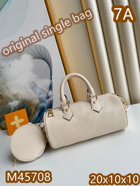 1.v bag designer size 20x10x10cm italian grade a leather is quality, hardware, fabric, handwork, oil edge, grade a products
1.v bag designer size 20x10x10cm italian grade a leather is quality, hardware, fabric, handwork, oil edge, grade a products