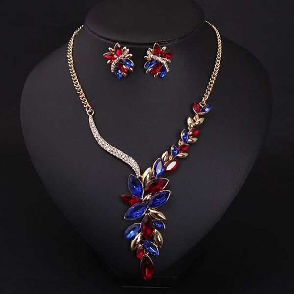 fashion color diamond studded short collarbone necklace earring set dinner dress accessories, Silver
fashion color diamond studded short collarbone necklace earring set dinner dress accessories, Silver