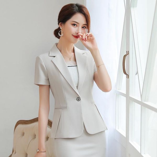women's suits & blazers professional skirt interview lady is wearing a small suit broadcast host guide purchase work clothes temperamen, White;black
women's suits & blazers professional skirt interview lady is wearing a small suit broadcast host guide purchase work clothes temperamen, White;black