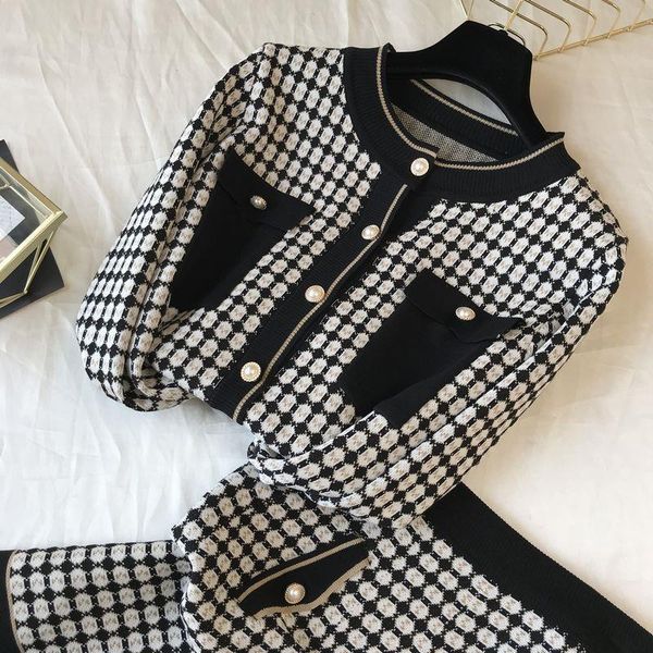 two piece dress set of vintage chess pearl pieces, jacket with pearls for women, + high waist and skirt aligned, 5lxg, White
two piece dress set of vintage chess pearl pieces, jacket with pearls for women, + high waist and skirt aligned, 5lxg, White