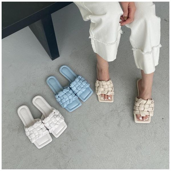 2021 summer new fashion weave slippers women square toe flat heel slides outdoor casual beach flip flops ladies sandal shoes, Black
2021 summer new fashion weave slippers women square toe flat heel slides outdoor casual beach flip flops ladies sandal shoes, Black