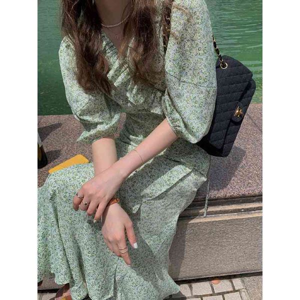 heygirl black brother korean version green leaf wizard lotus flower dress women's summer french soft chiffon dress, Black;white
heygirl black brother korean version green leaf wizard lotus flower dress women's summer french soft chiffon dress, Black;white