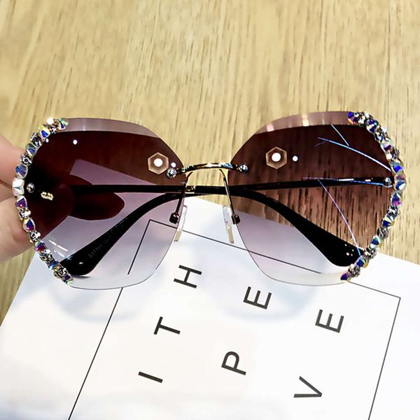 new sunglasses for women 2020, White;black