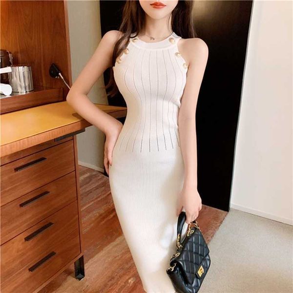 button decoration halter knitted dress women solid sleeveless vestido high waist bodycon dresses 210529, Black;gray
button decoration halter knitted dress women solid sleeveless vestido high waist bodycon dresses 210529, Black;gray