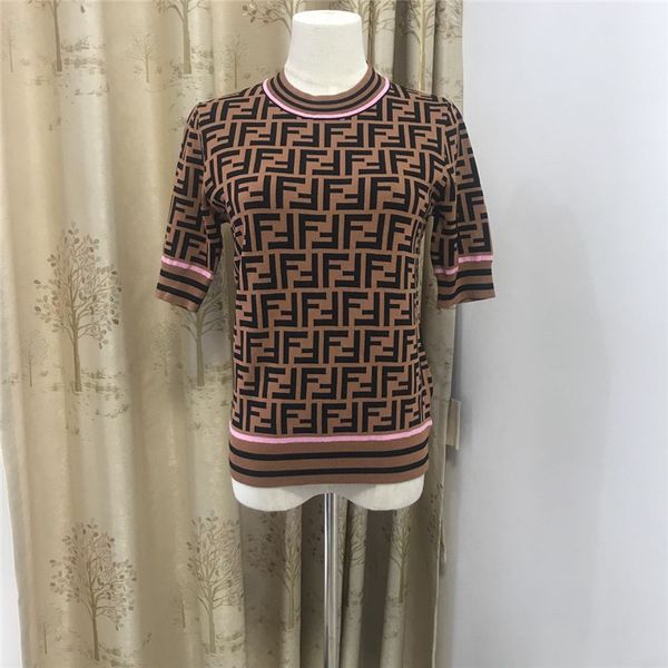 2021 summer new fashion f letter jacquard pullover short sleeve yellow pink stripe ice silk knitted women, White;black
2021 summer new fashion f letter jacquard pullover short sleeve yellow pink stripe ice silk knitted women, White;black