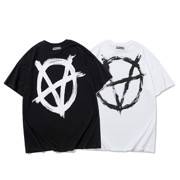 vetements loose t shirts women men quality vetements postage v logo anti-war symbol streetwear, White;black
vetements loose t shirts women men quality vetements postage v logo anti-war symbol streetwear, White;black