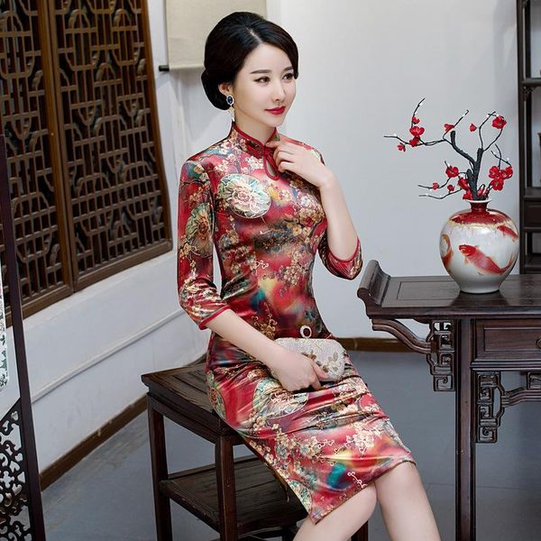 ethnic clothing retro print elegant mandarin collar cheongsam middle aged women slim velour medium length qipao mom classic chinese dress, Red
ethnic clothing retro print elegant mandarin collar cheongsam middle aged women slim velour medium length qipao mom classic chinese dress, Red