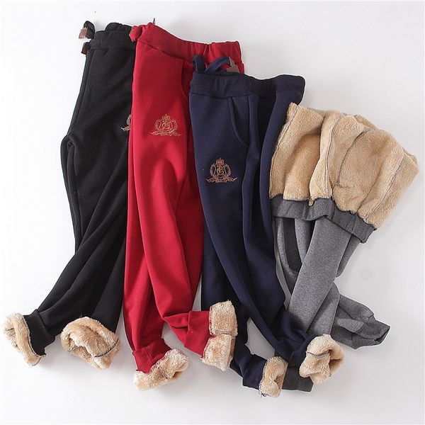 2021 new corduroy fashion autumn women's casual lamb hare pants and mbroidery sweatpants cx8g, Black;white
2021 new corduroy fashion autumn women's casual lamb hare pants and mbroidery sweatpants cx8g, Black;white