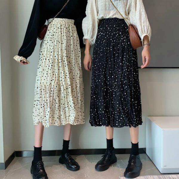 2021 new vintage autumn floral print ruffle pleated long skirts winter women korean streetwear drawstring elastic waist midi skirt ovmg, Black
2021 new vintage autumn floral print ruffle pleated long skirts winter women korean streetwear drawstring elastic waist midi skirt ovmg, Black