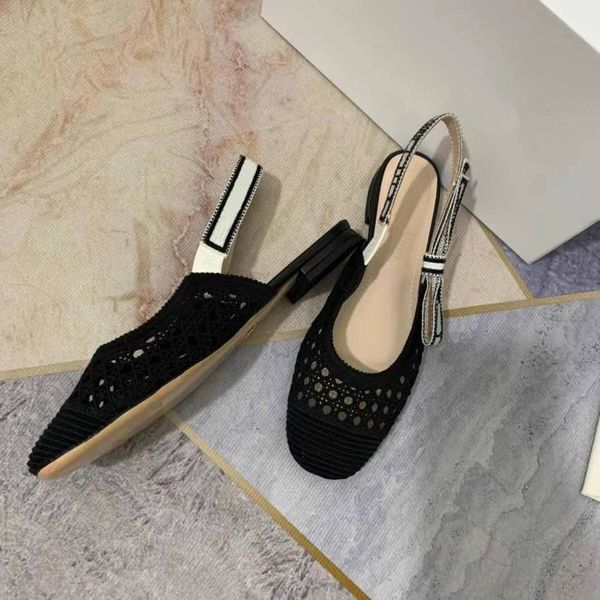 2021 model european classic luxury style women's slippers fashion sandal shoes flat slipper sole round , mesh, Black
2021 model european classic luxury style women's slippers fashion sandal shoes flat slipper sole round , mesh, Black