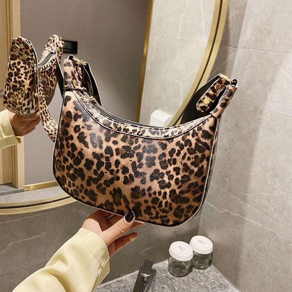 hbp fashion cow armpit stick hand women's 2021 new style with french one shoulder messenger bag
hbp fashion cow armpit stick hand women's 2021 new style with french one shoulder messenger bag