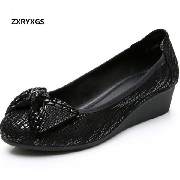 dress shoes 2021 autumn comfortable women high heel wedges non-slip fashion woman rhinestone bow soft genuine leather, Black
dress shoes 2021 autumn comfortable women high heel wedges non-slip fashion woman rhinestone bow soft genuine leather, Black
