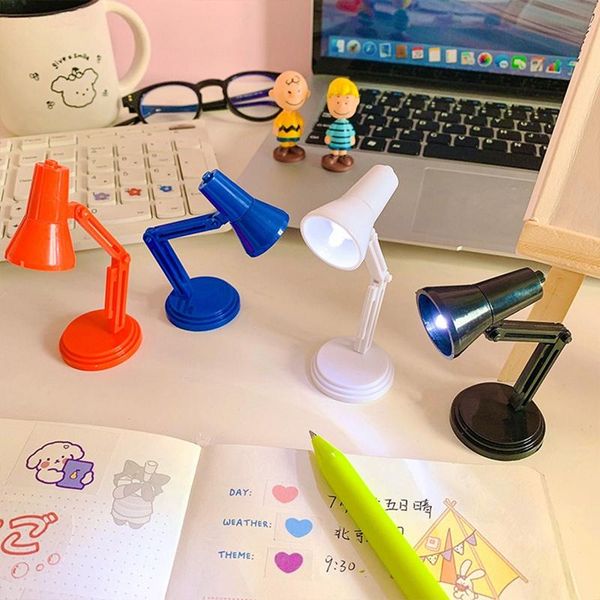 reading lamp mini flexible energy-saving led book light eye-protect night light portable soft lighting effect
reading lamp mini flexible energy-saving led book light eye-protect night light portable soft lighting effect