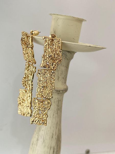 exaggerated square long splicing pendant earrings female minority design lava stone fashionable earrings, Golden
exaggerated square long splicing pendant earrings female minority design lava stone fashionable earrings, Golden