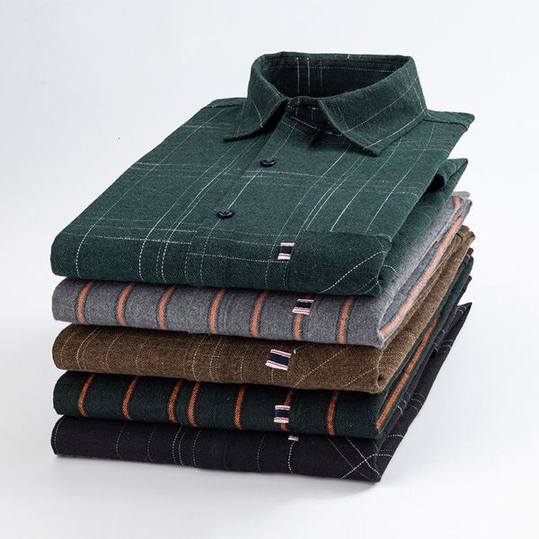 2021 new long sleeve plaid striped male shirts chest pocket regular-fit button-down collar oversize fashionable casual shirt large size gjfn, Black;brown
2021 new long sleeve plaid striped male shirts chest pocket regular-fit button-down collar oversize fashionable casual shirt large size gjfn, Black;brown