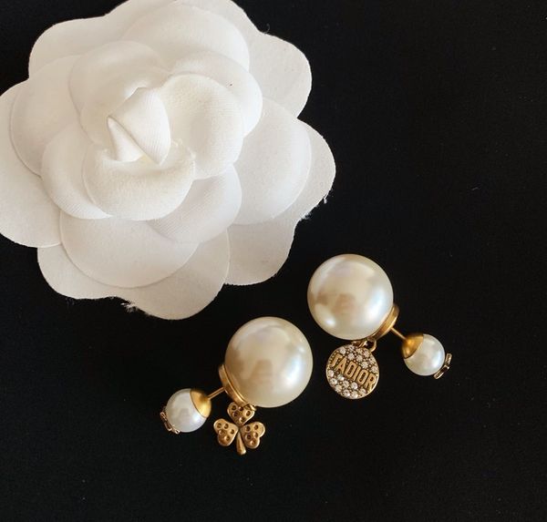 special offer 2021 luxury designer jewelry 925 silver needle size pearl lucky grass white fritillaria letter love circle earrings elegant fa
special offer 2021 luxury designer jewelry 925 silver needle size pearl lucky grass white fritillaria letter love circle earrings elegant fa
