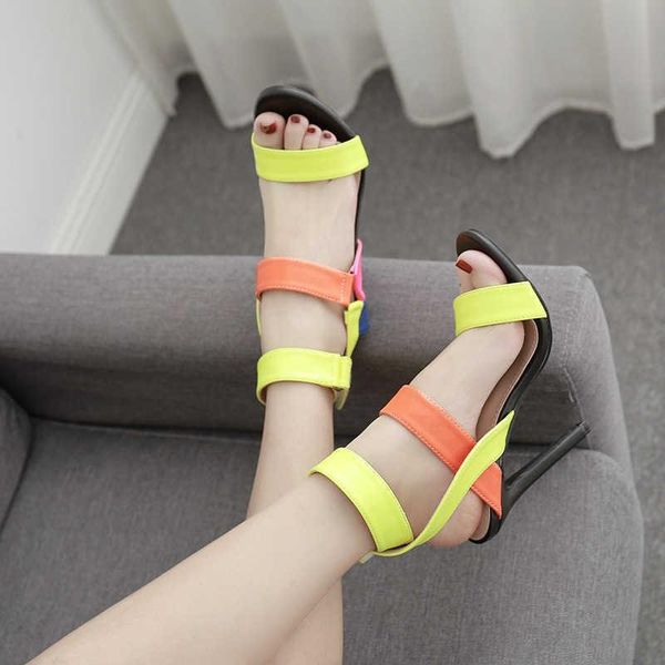 sandals 35-42 large size high heel color matching, Black
sandals 35-42 large size high heel color matching, Black