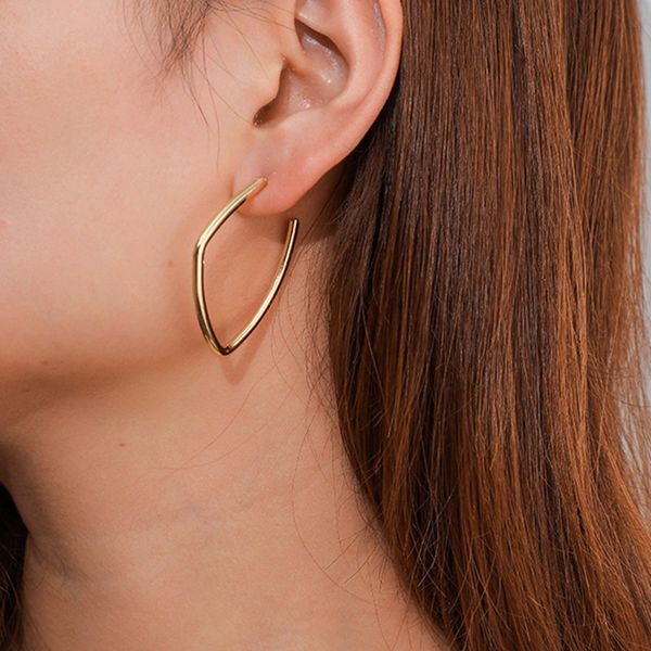 2021 new hoop geometry earrings original women alloy gold silver circle earrings huggie fashion jewelry gift, Golden;silver
2021 new hoop geometry earrings original women alloy gold silver circle earrings huggie fashion jewelry gift, Golden;silver