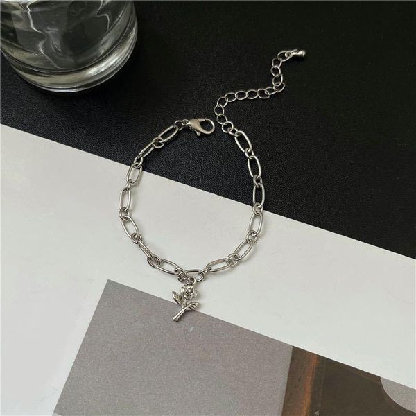 charm bracelets retro sweet geometric chain rose flower pendant bracelet girl hand jewelry, Golden;silver
charm bracelets retro sweet geometric chain rose flower pendant bracelet girl hand jewelry, Golden;silver