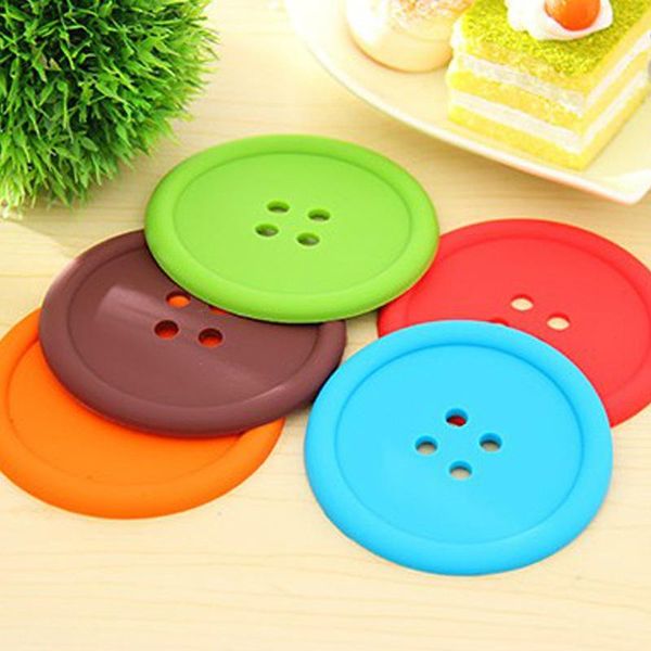 mats & pads simple button creative home heat-resistant round water non-slip insulation pad silicone kitchen table mat
mats & pads simple button creative home heat-resistant round water non-slip insulation pad silicone kitchen table mat
