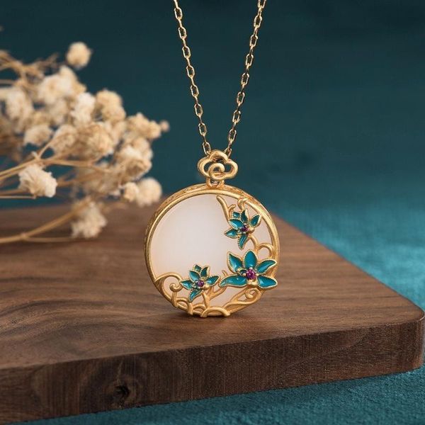 pendant necklaces 2021 japanese and korean fashion ladies party alloy hetian jade necklace design sense trend retro style, Silver
pendant necklaces 2021 japanese and korean fashion ladies party alloy hetian jade necklace design sense trend retro style, Silver